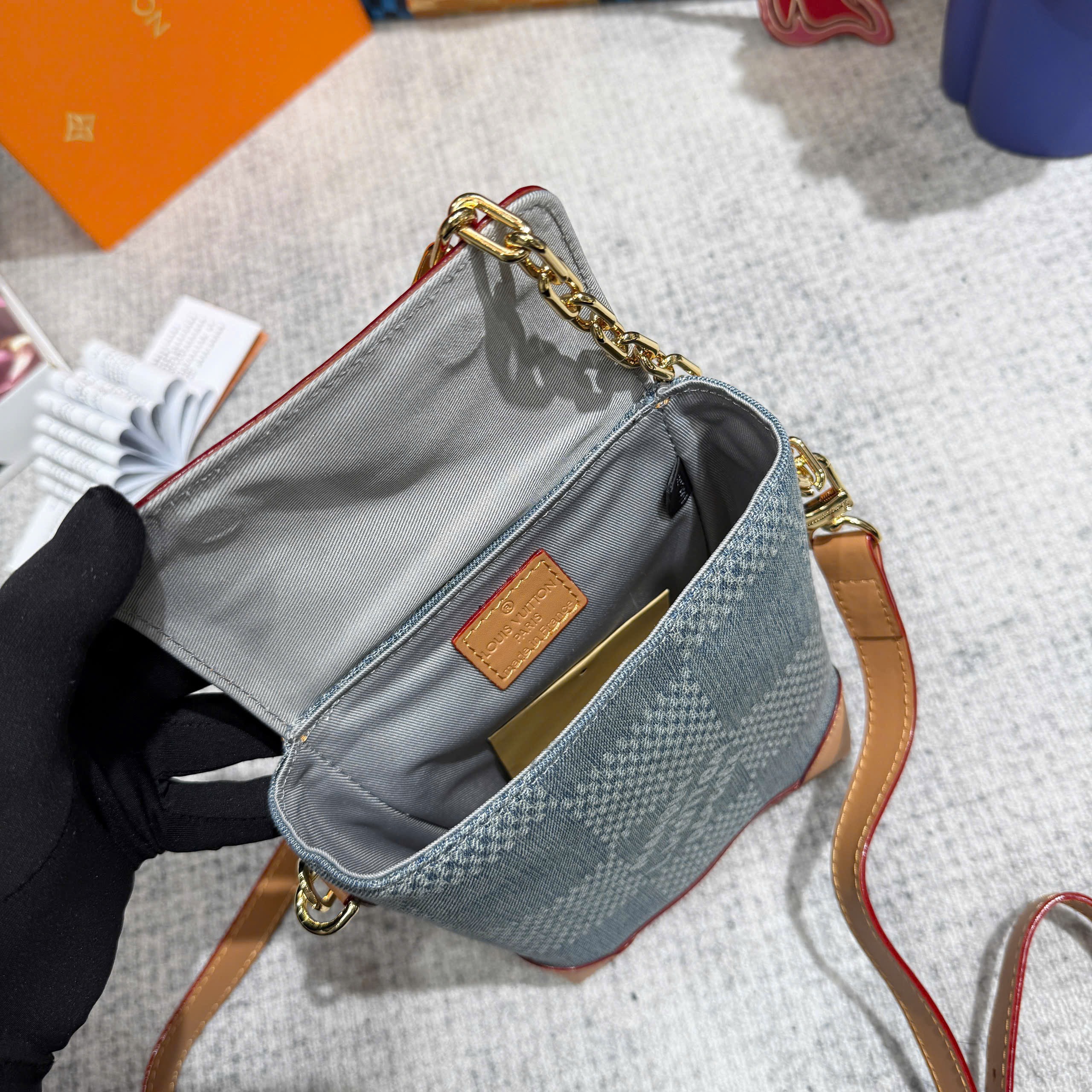 Túi mini đeo chéo Louis Vuitton LV Xanh jean phối Nâu họa tiết caro khóa cài móc xích size 15x18x7cm Like Auth on web fullbox bill thẻ PLD